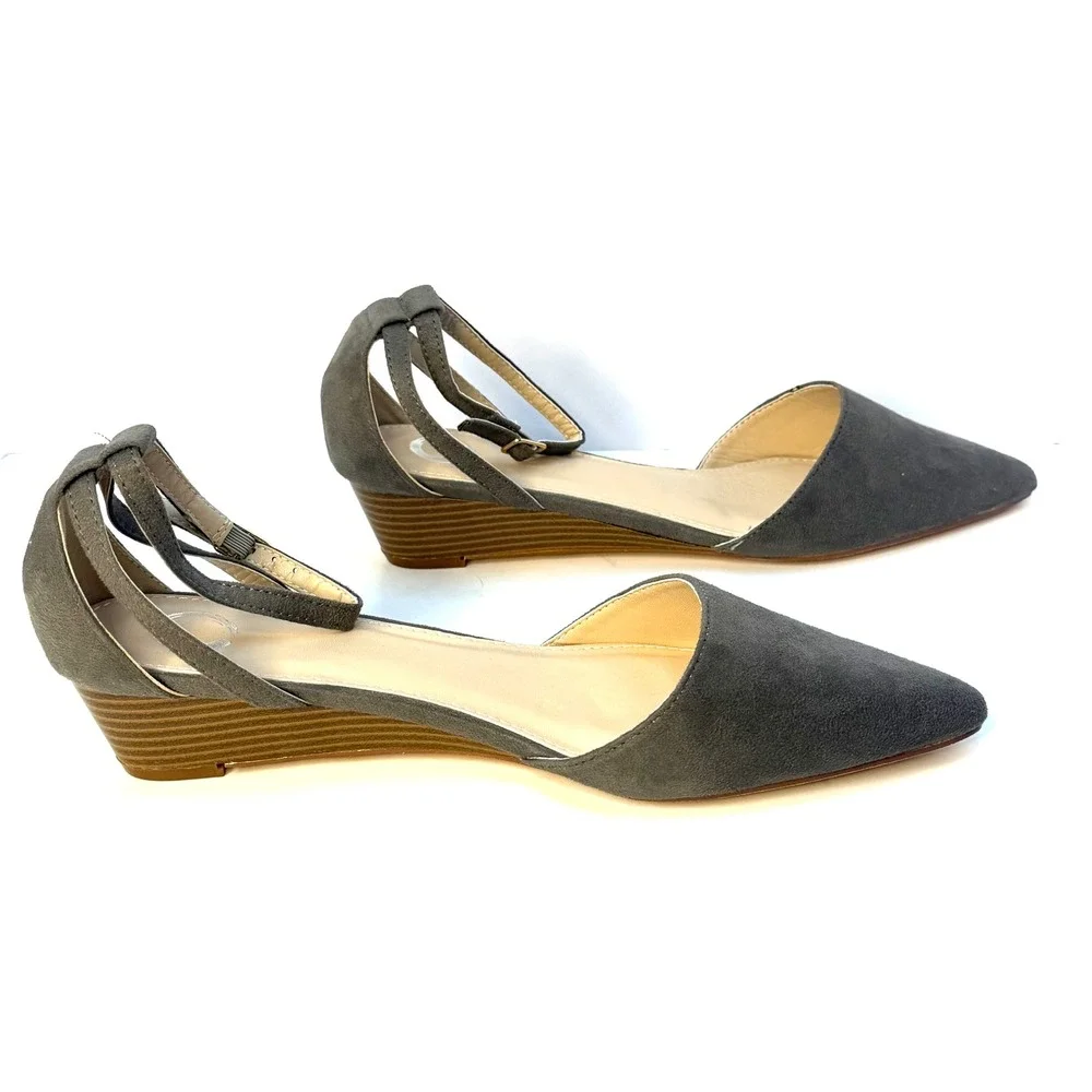 Journee‎ Collection Women's Arkie Pointed Toe Demi Wedges Size 10 Gray NWT/BOX